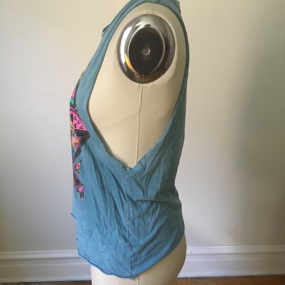 TIGER PRINT SLEEVELESS TANK - Picture 2 of 3